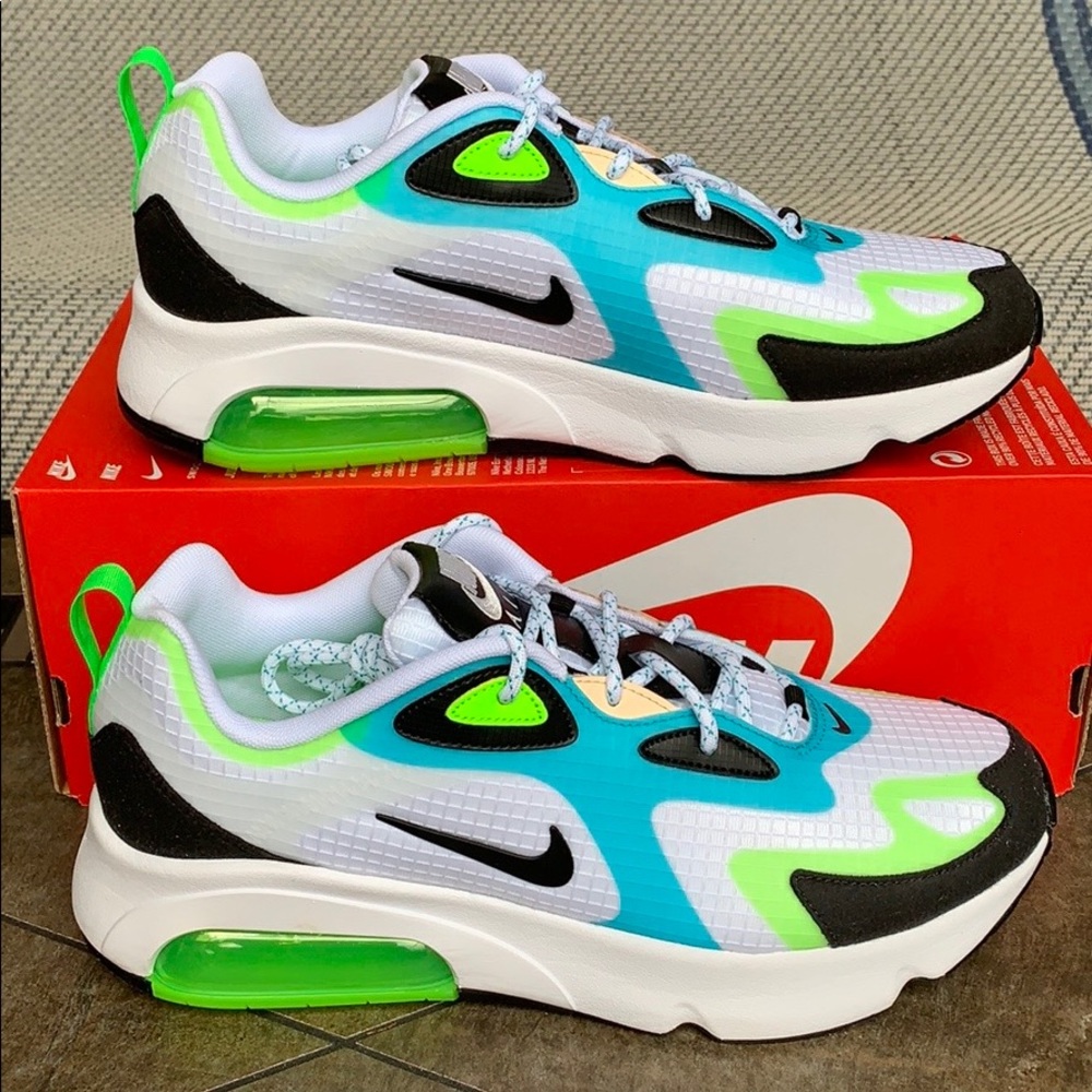 • NIKE AIR MAX 200 SE white/black-electric green M - Picture 11 of 16